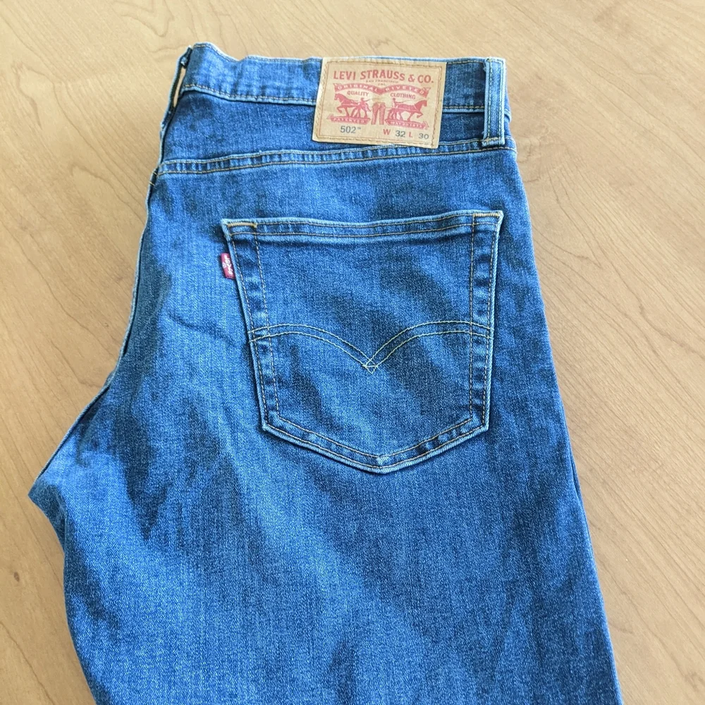 Levi Strauss & Co - Picture 5 of 5